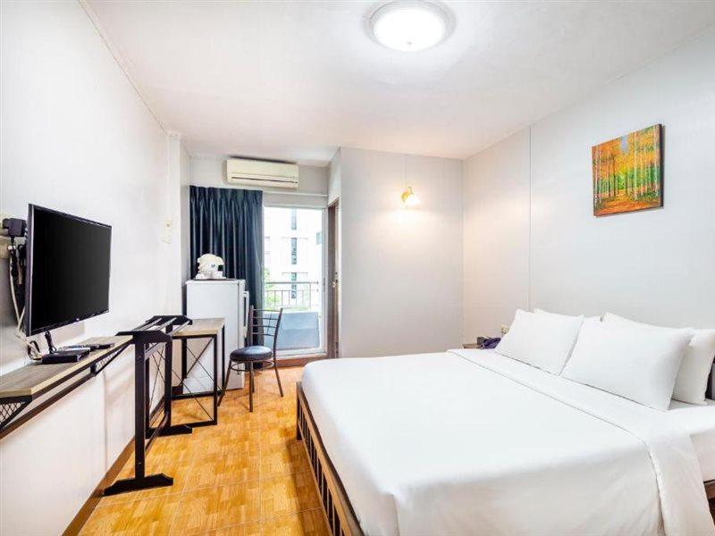 Livotel Express Hotel Bang Kruai Nonthaburi - No Parking Exterior photo